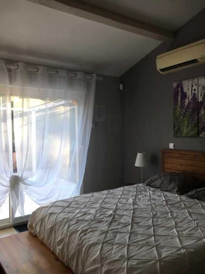 Les Lavandes Bed and Breakfast Alleins Exterior foto