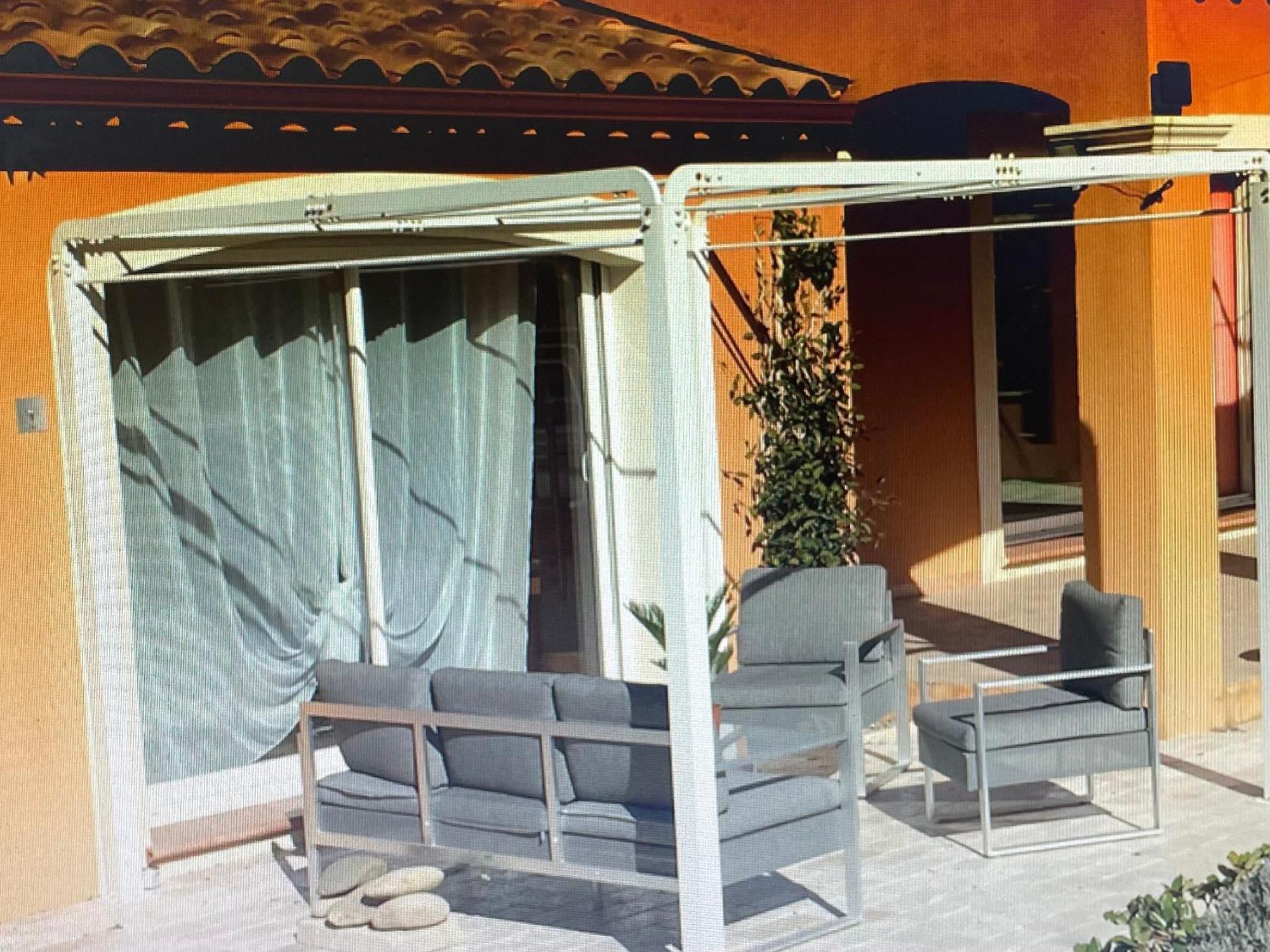 Les Lavandes Bed and Breakfast Alleins Exterior foto